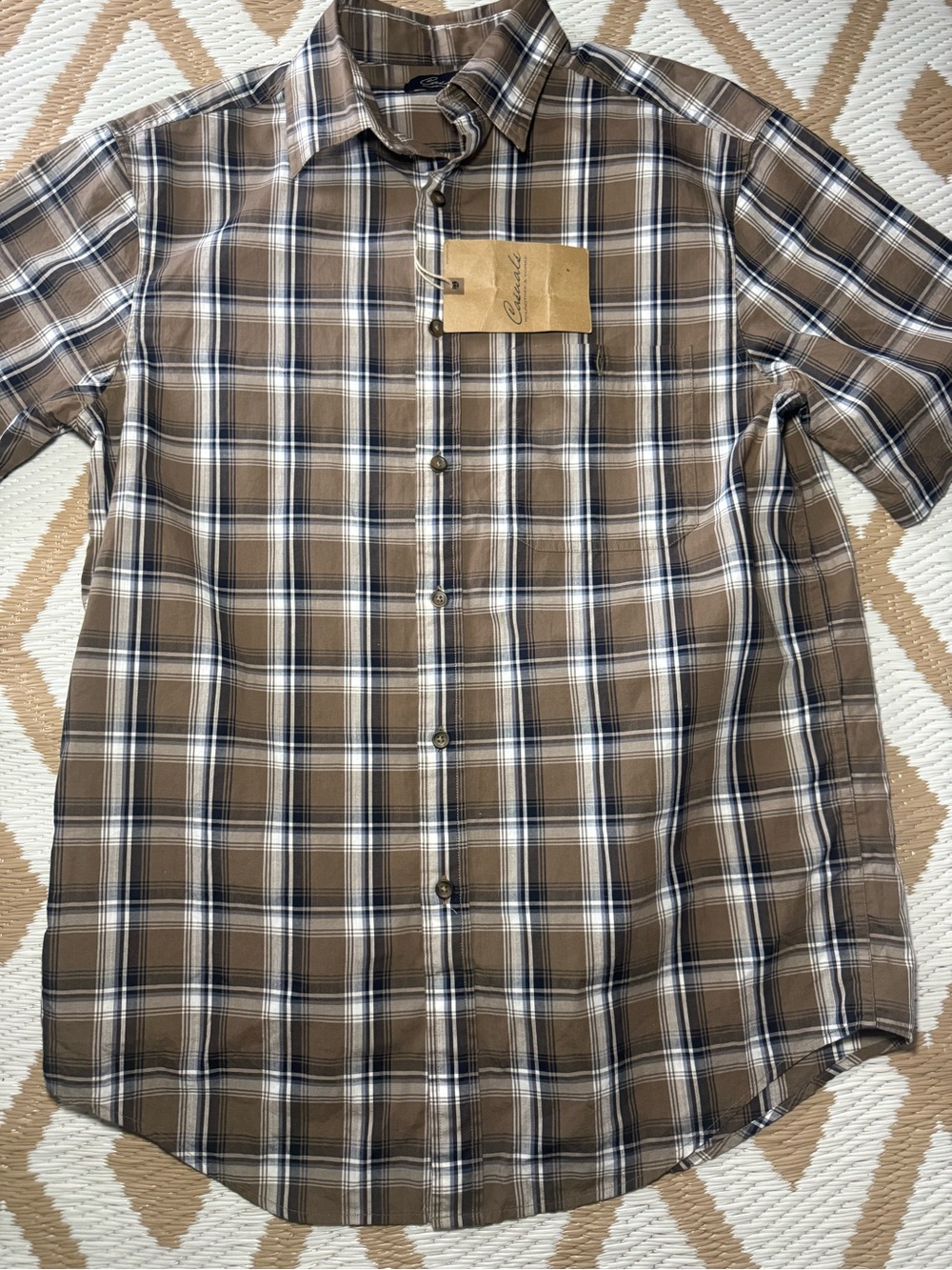 Casuals Roundtree & Yorke Men's S
Regular Plaid Button-Front Shirt Brown
Blue